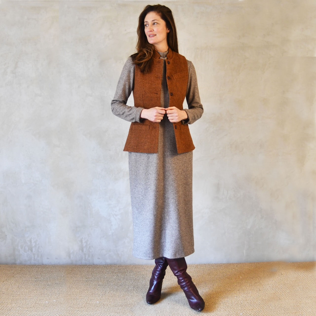 Ladies Classic Cut Waistcoat in Plain Russet Lovat Tweed