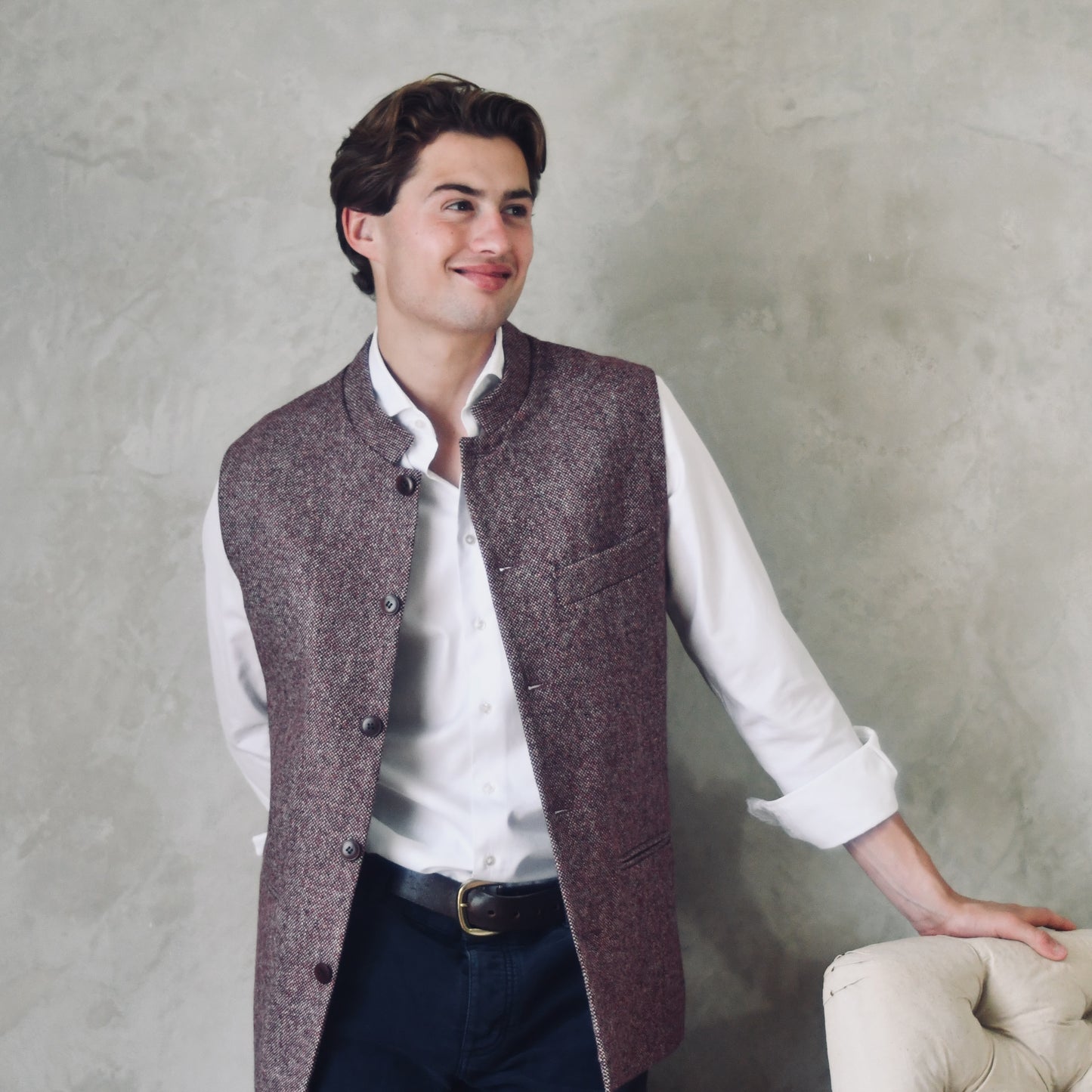 Tailored Cut Waistcoat in Finely Woven Bloodshot Hopsack Tweed