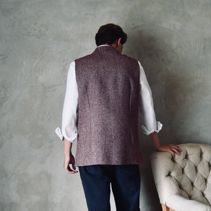 Tailored Cut Waistcoat in Finely Woven Bloodshot Hopsack Tweed