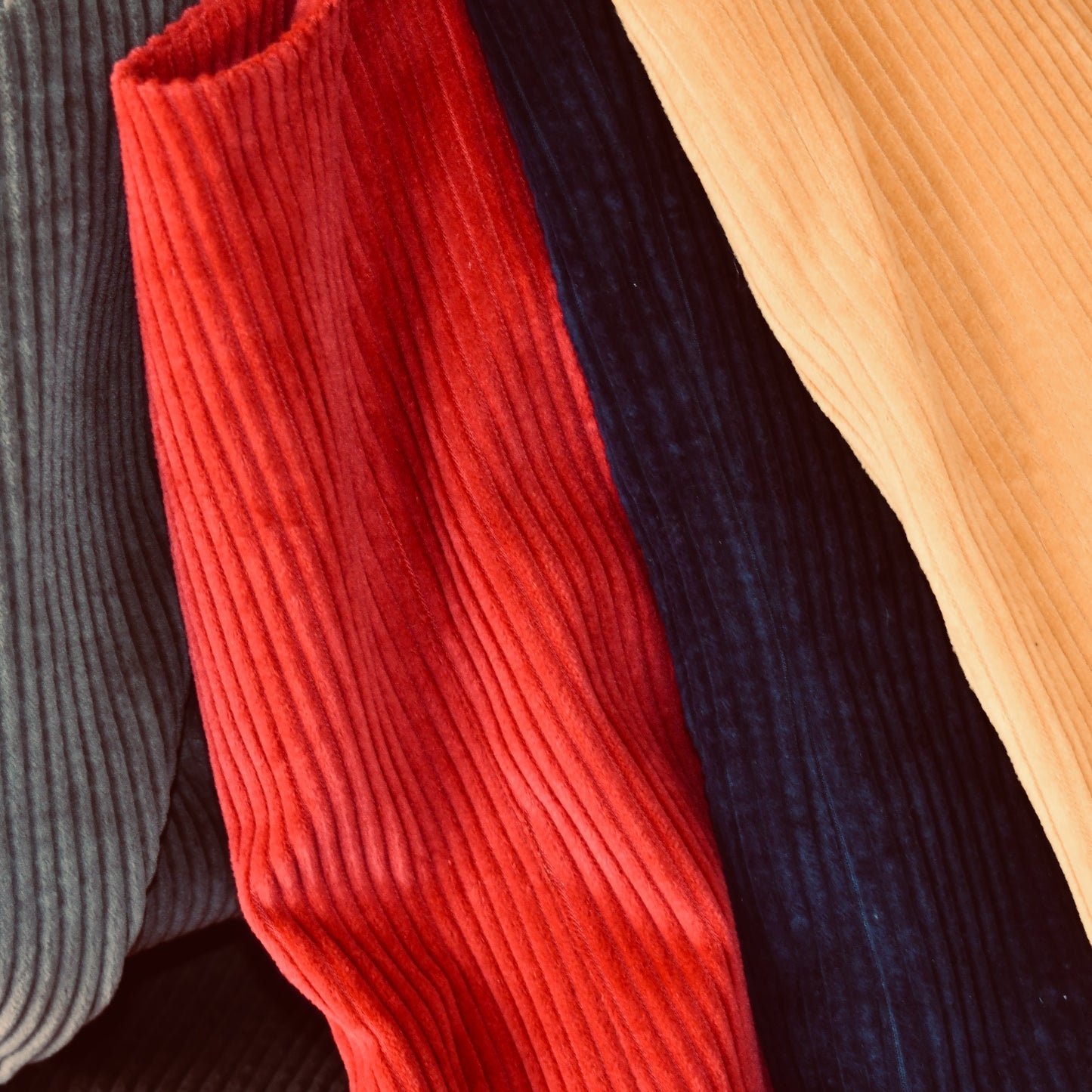 46" Tailored Cut Waistcoat in Navy Corduroy