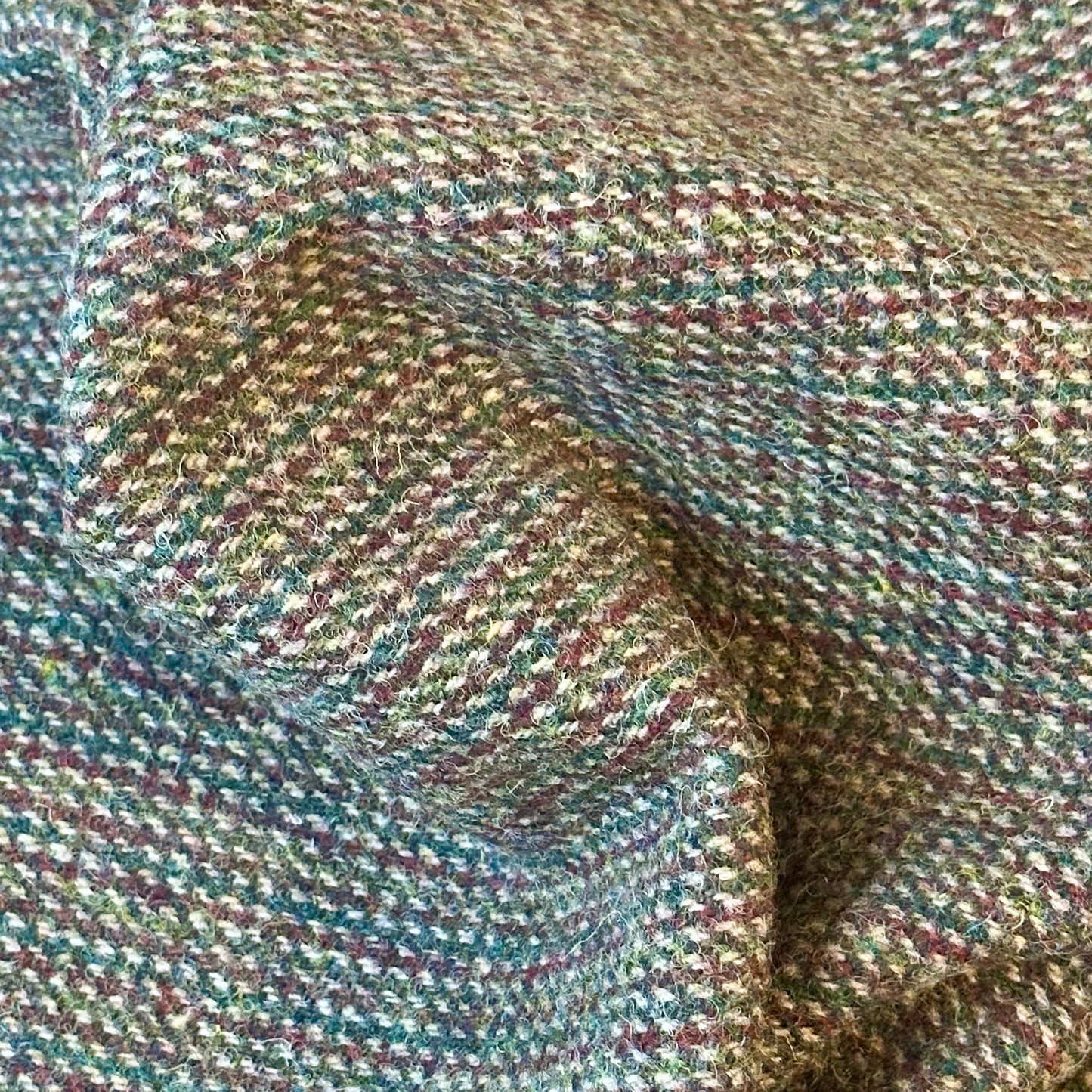 38" Classic Cut Waistcoat in Multicoloured Harris Tweed