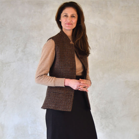 12 – Ladies Classic Cut Waistcoat in Copper Check Lovat Tweed