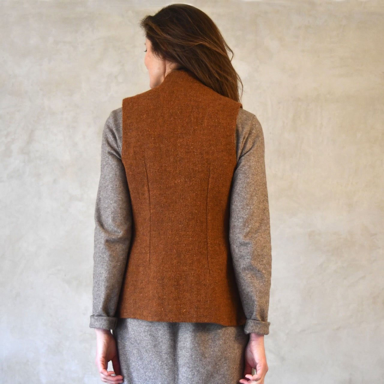 Ladies Classic Cut Waistcoat in Plain Russet Lovat Tweed