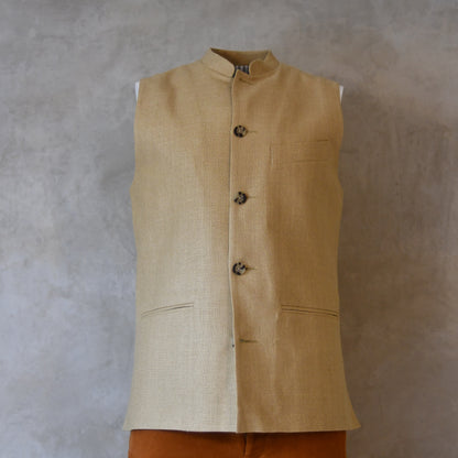 Classic Cut Waistcoat in Raffia Silk Matka